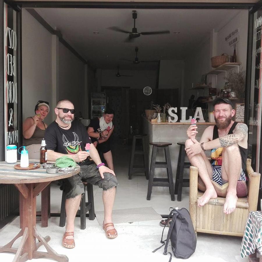 Sla Bar N'Bed Hostel Μπανγκόκ Εξωτερικό φωτογραφία
