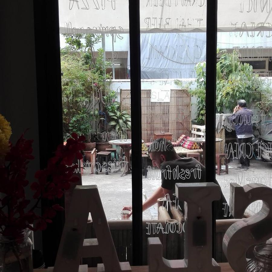 Sla Bar N'Bed Hostel Μπανγκόκ Εξωτερικό φωτογραφία