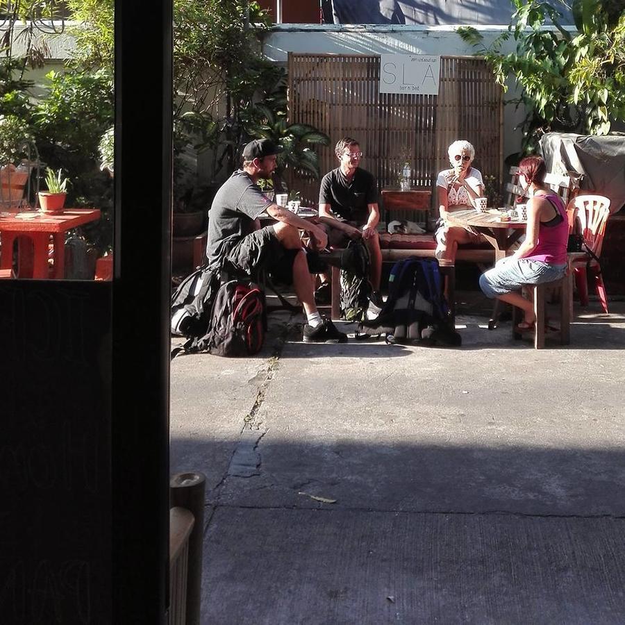 Sla Bar N'Bed Hostel Μπανγκόκ Εξωτερικό φωτογραφία