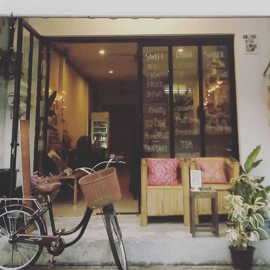 Sla Bar N'Bed Hostel Μπανγκόκ Εξωτερικό φωτογραφία