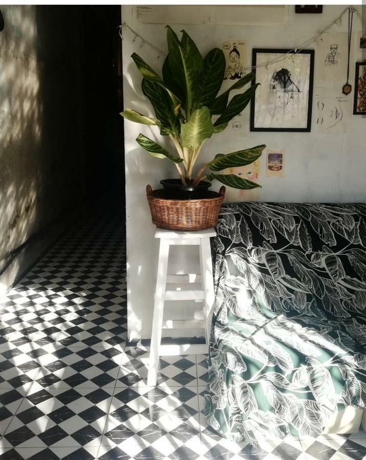 Sla Bar N'Bed Hostel Μπανγκόκ Εξωτερικό φωτογραφία